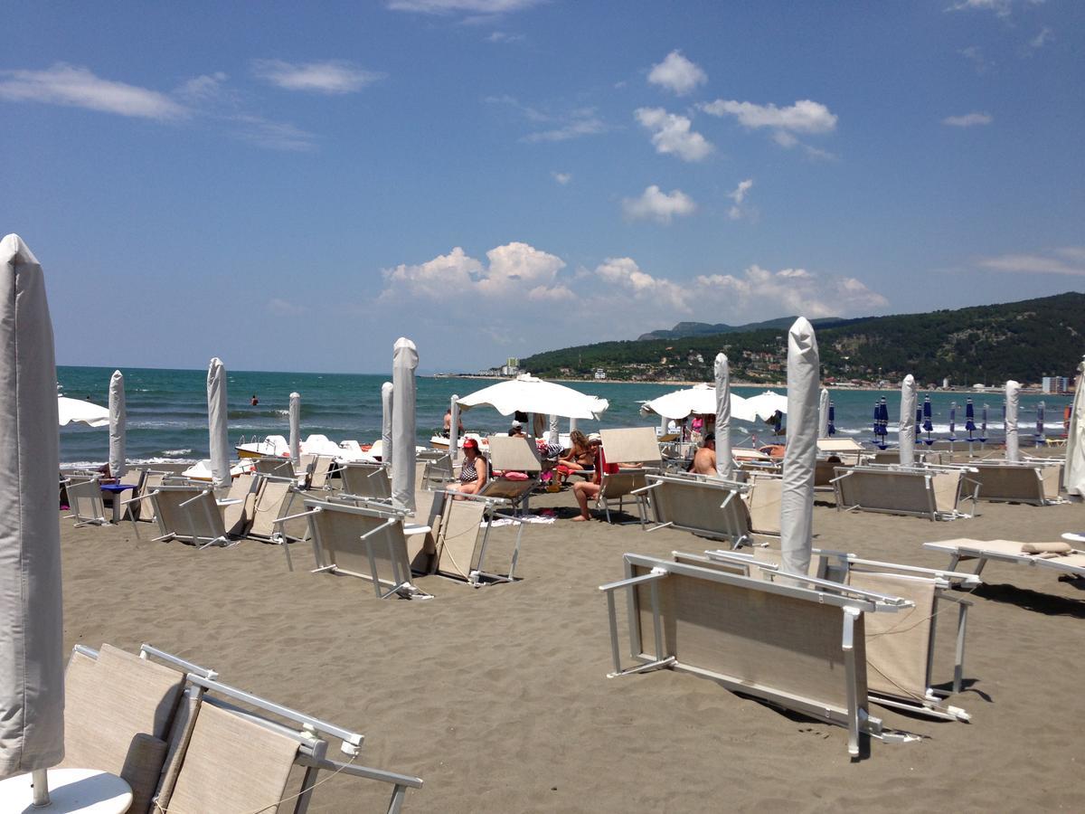 Hotel Alba Shëngjin エクステリア 写真