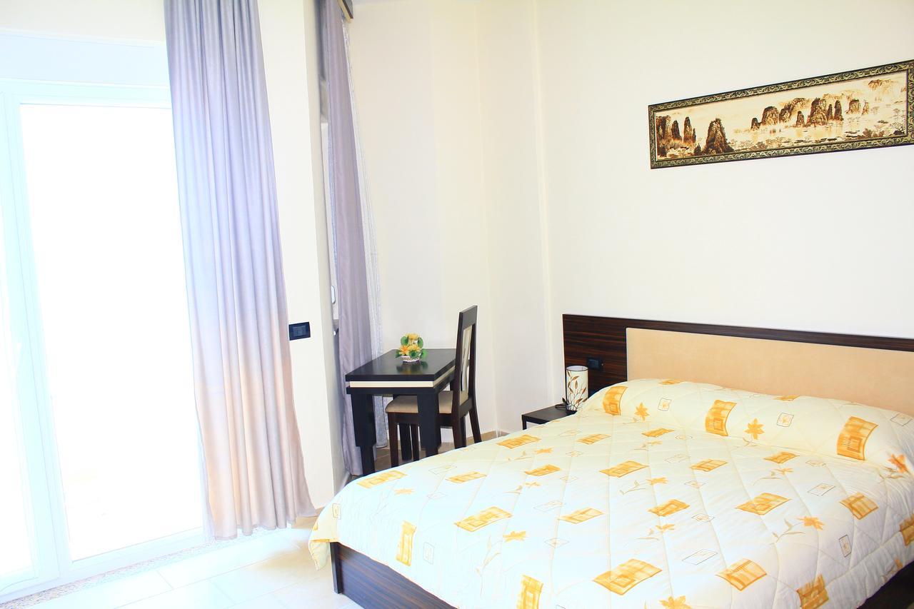 Hotel Alba Shëngjin エクステリア 写真