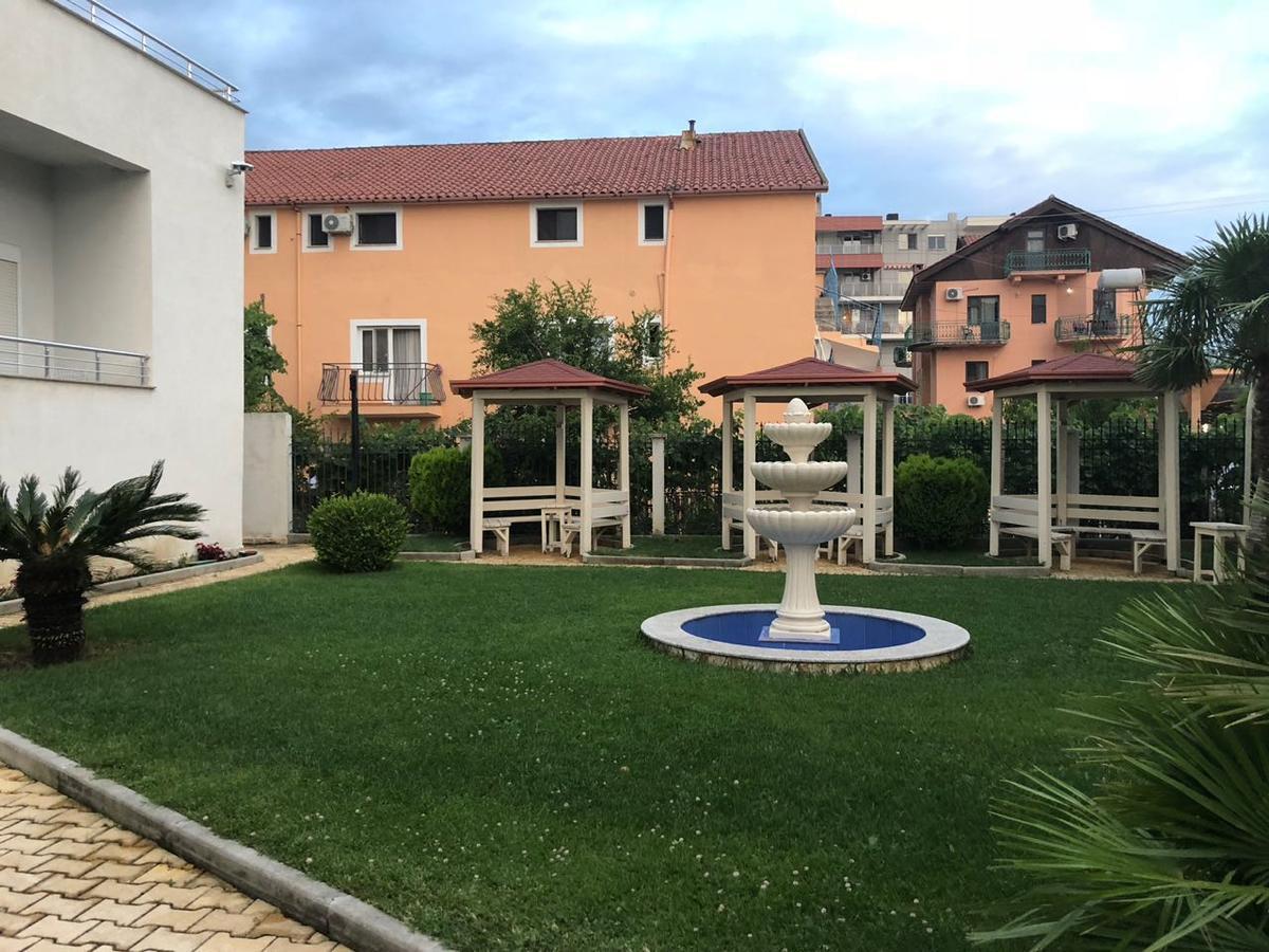 Hotel Alba Shëngjin エクステリア 写真